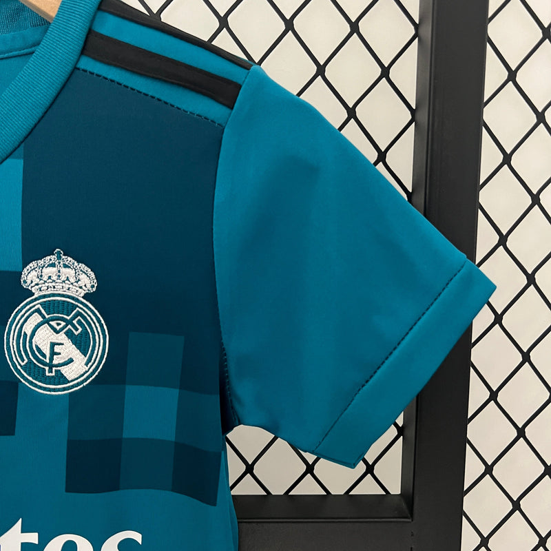 KIDS KIT RETROREAL MADRID AWAY 17/18