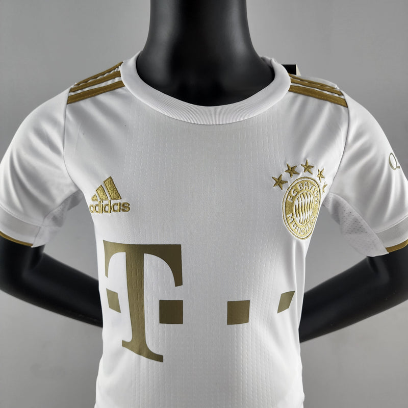 KIDS KIT BAYERN DE MUNICH AWAY 22/23