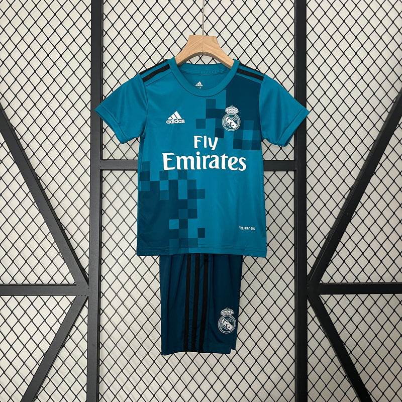 KIDS KIT RETROREAL MADRID AWAY 17/18