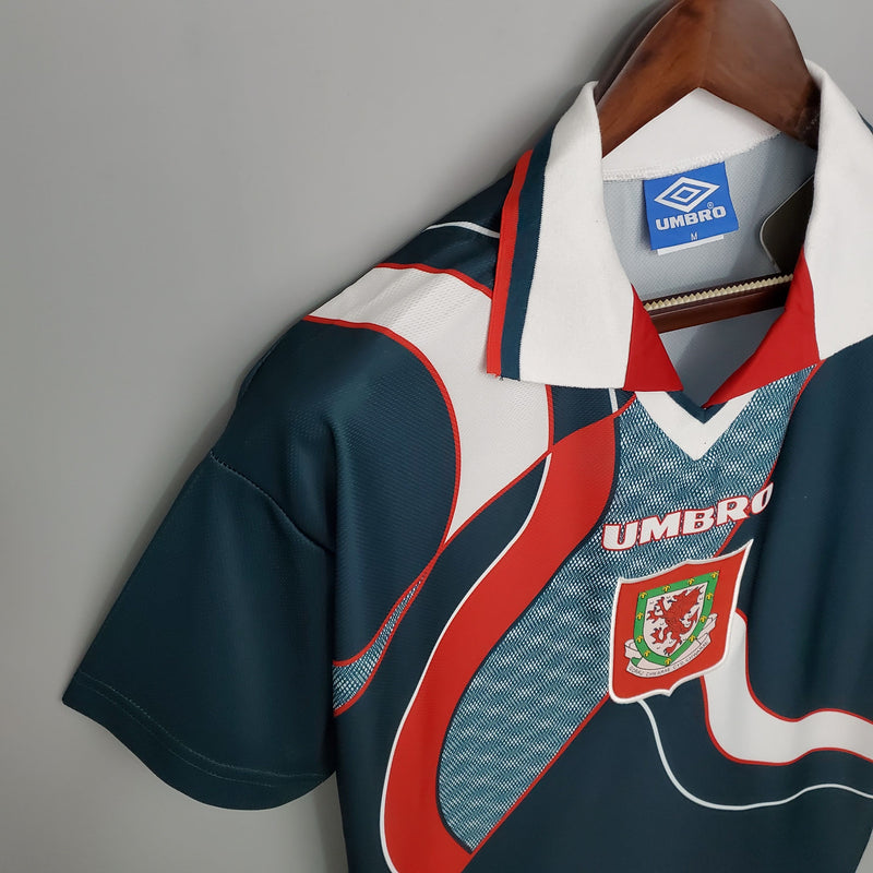 GALES AWAY 1994 - UMBRO RETRO MEN`S - GREEN/WHITE